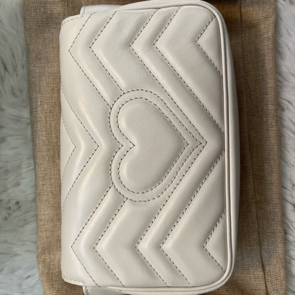 GUCCI - GG Marmont matelassé leather super mini bag - Picture 5 of 8